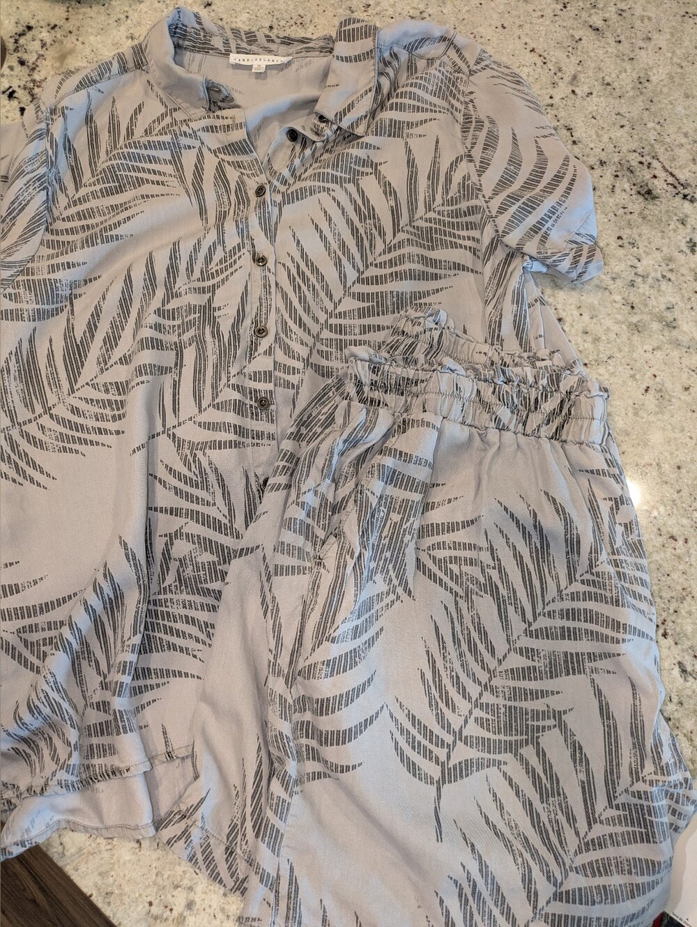 Lane + Delancey 2 Piece Lyocell Tropical Leaf Shirt & Shorts Set Plus Size 1X